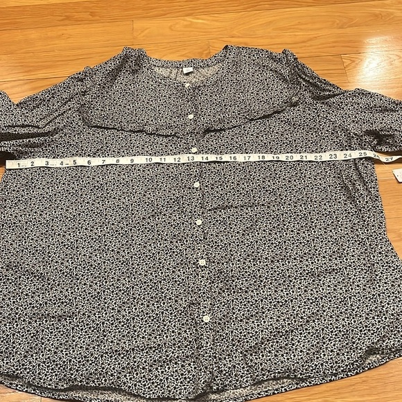 NWT Old Navy ruffle black  floral button down shirt size XXLARGE. - Picture 8 of 9